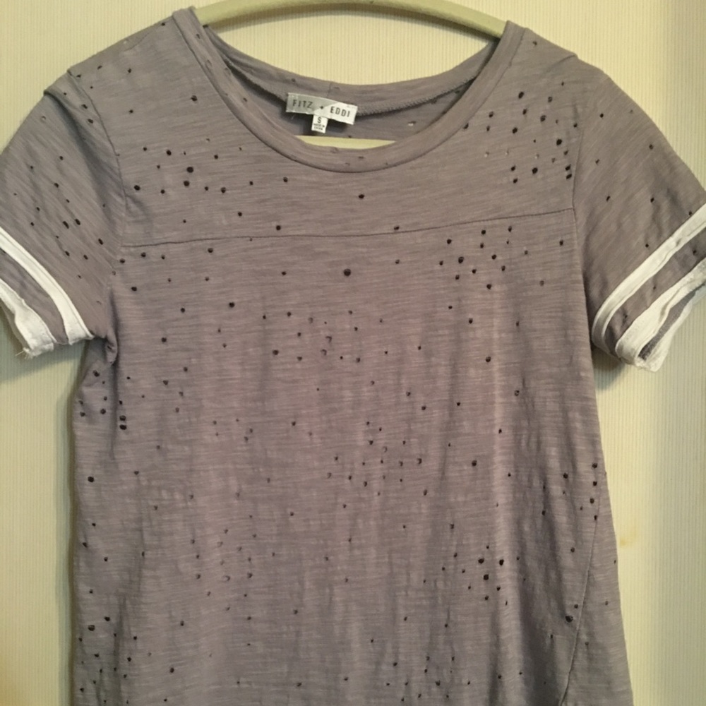 Fitz & Eddi from Buckle, grey top with holes!